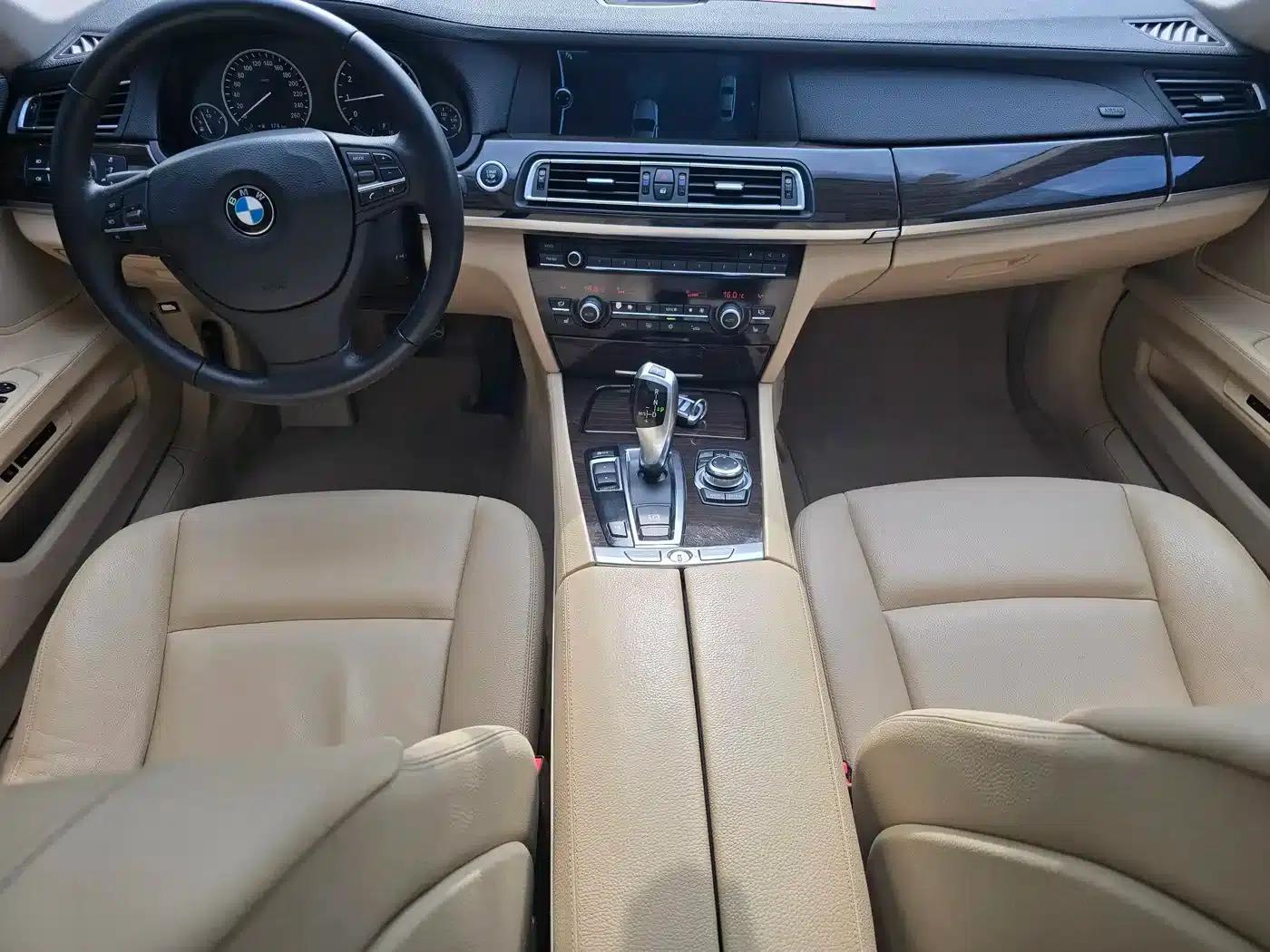BMW 7 Series 2009 740Li Leading Edition — миниатюра 16