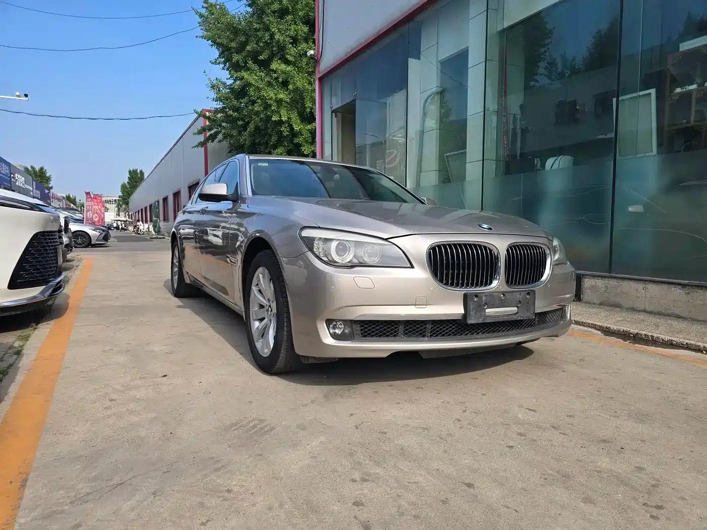 BMW 7 Series 2009 740Li Leading Edition — миниатюра 3
