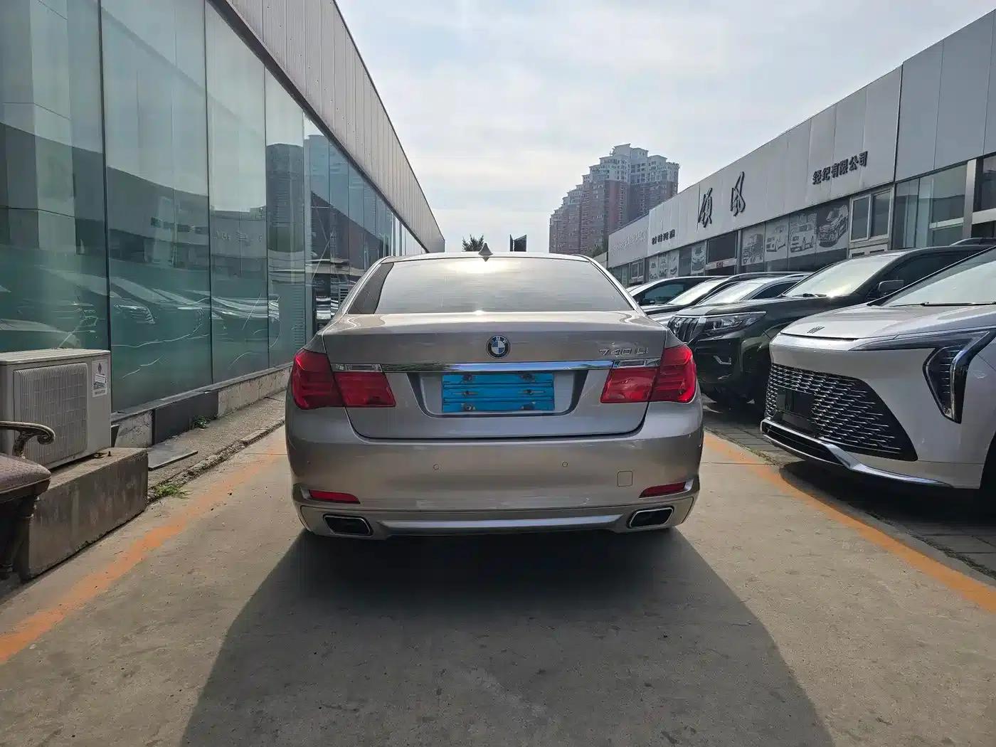 BMW 7 Series 2009 740Li Leading Edition — миниатюра 5
