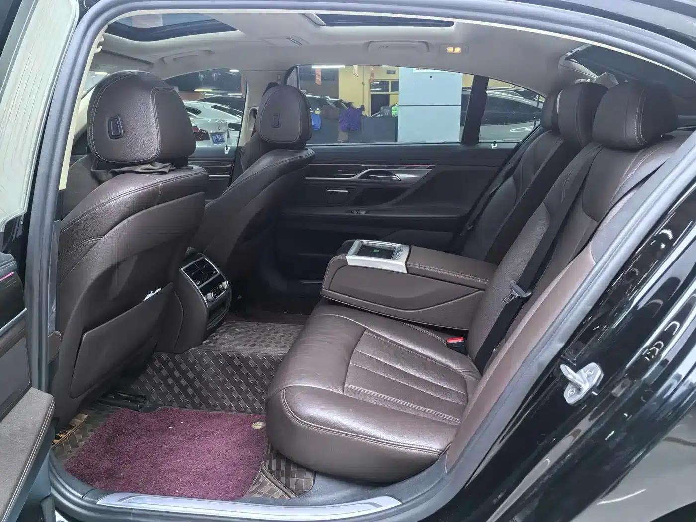 2016 BMW 7 Series 730Li Leading Edition — миниатюра 7