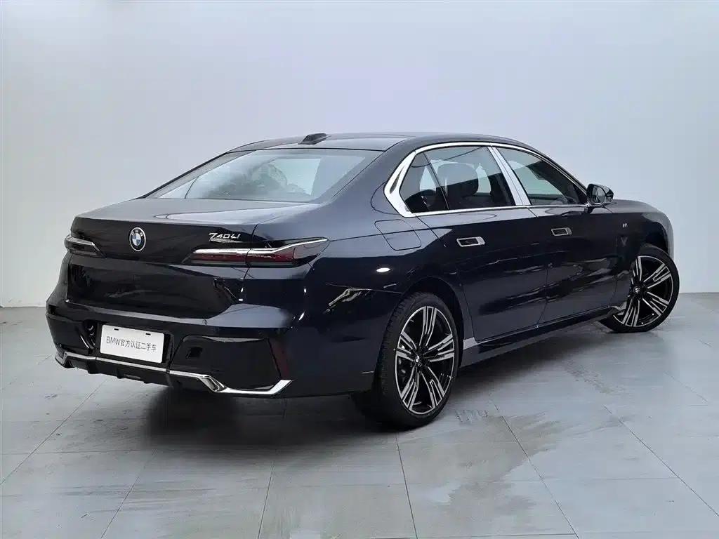 2023 BMW 7 Series 740Li Leading Edition M Sport Package — миниатюра 4