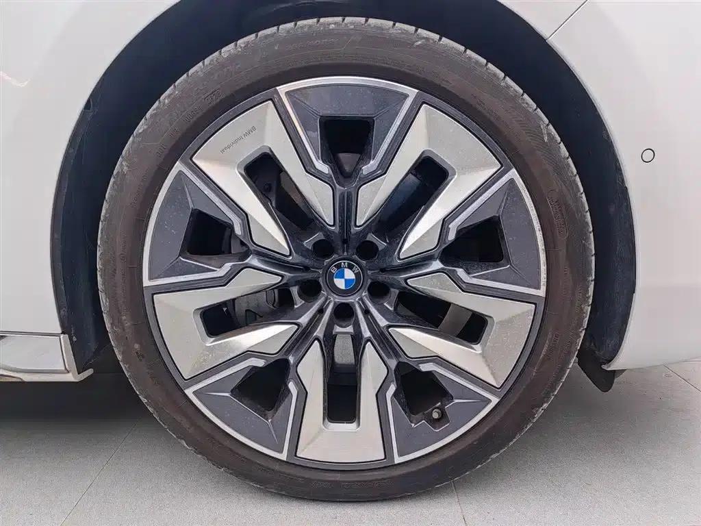 2023 BMW 7 Series 740Li Luxury Package — миниатюра 17