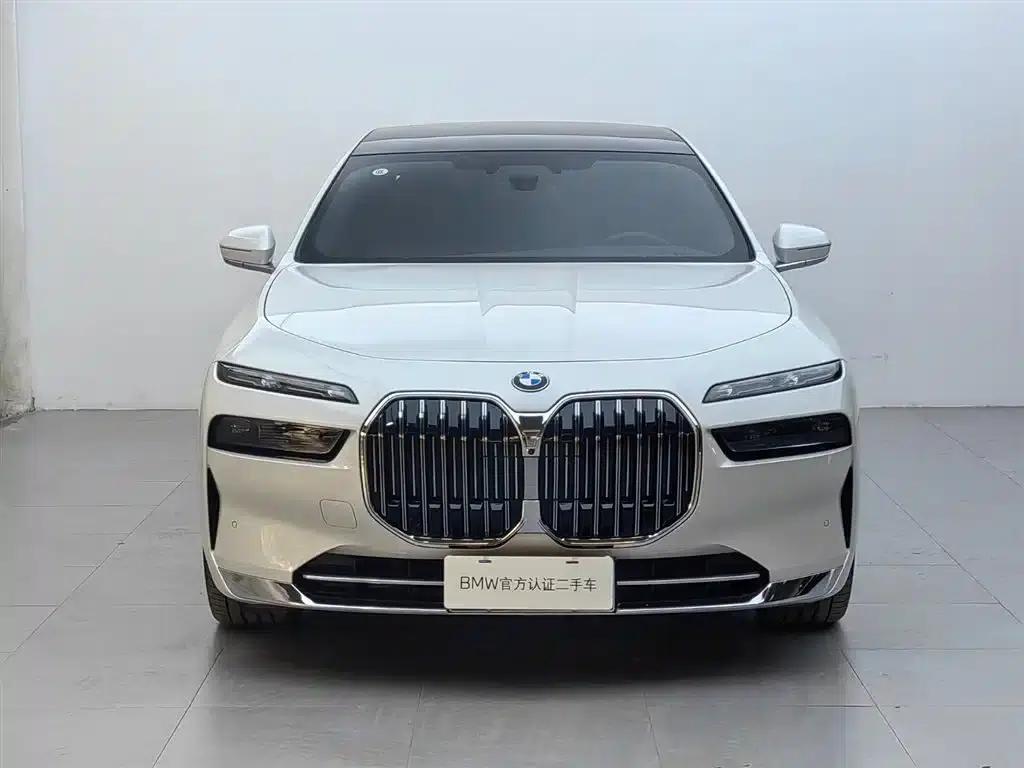 2023 BMW 7 Series 740Li Luxury Package — миниатюра 3