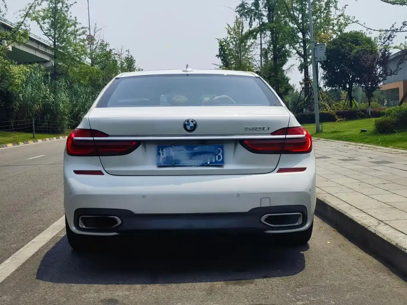 2018 BMW 7 Series 730Li Leading Edition M Sport Package — миниатюра 5
