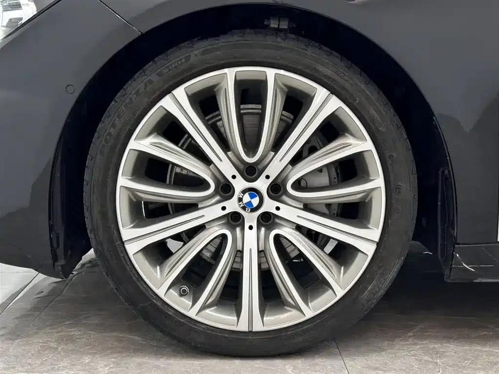 2019 BMW 7 Series 740Li Leading Luxury Package — миниатюра 19