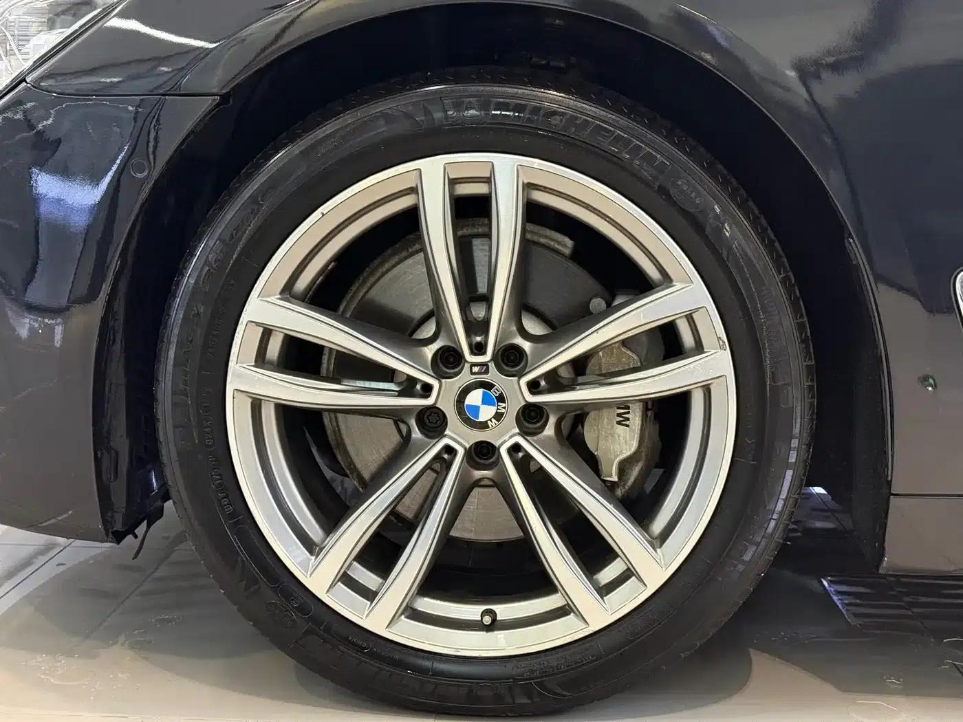 2018 BMW 7 Series 730Li Luxury M Sport Package — миниатюра 18