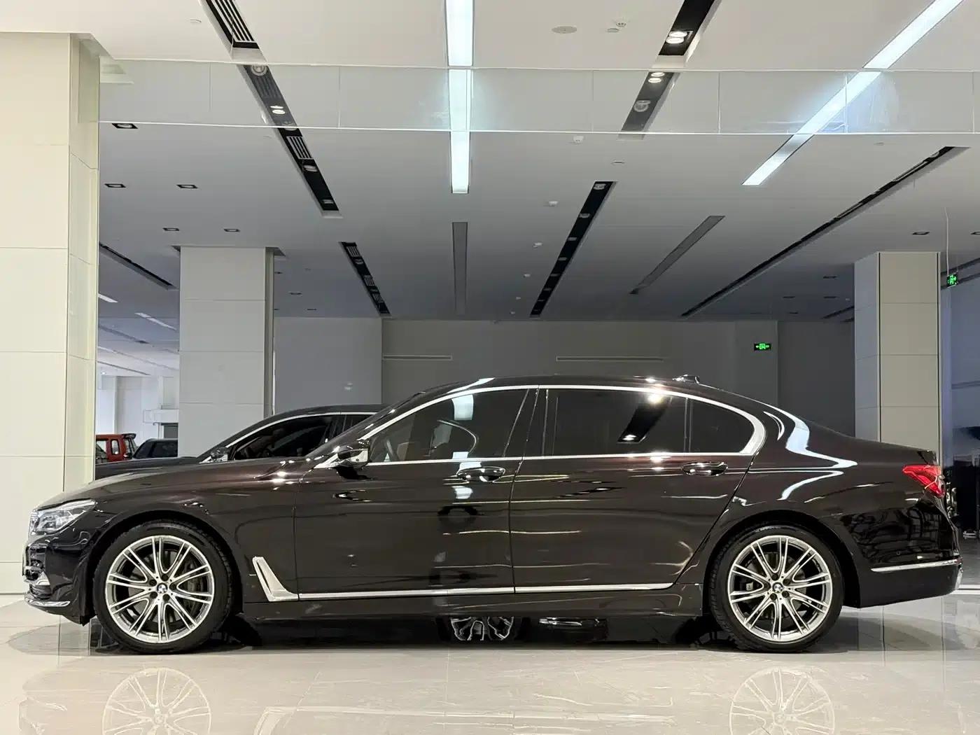 2017 BMW 7 Series 750Li xDrive Individual Edition (Four Seats) — миниатюра 17