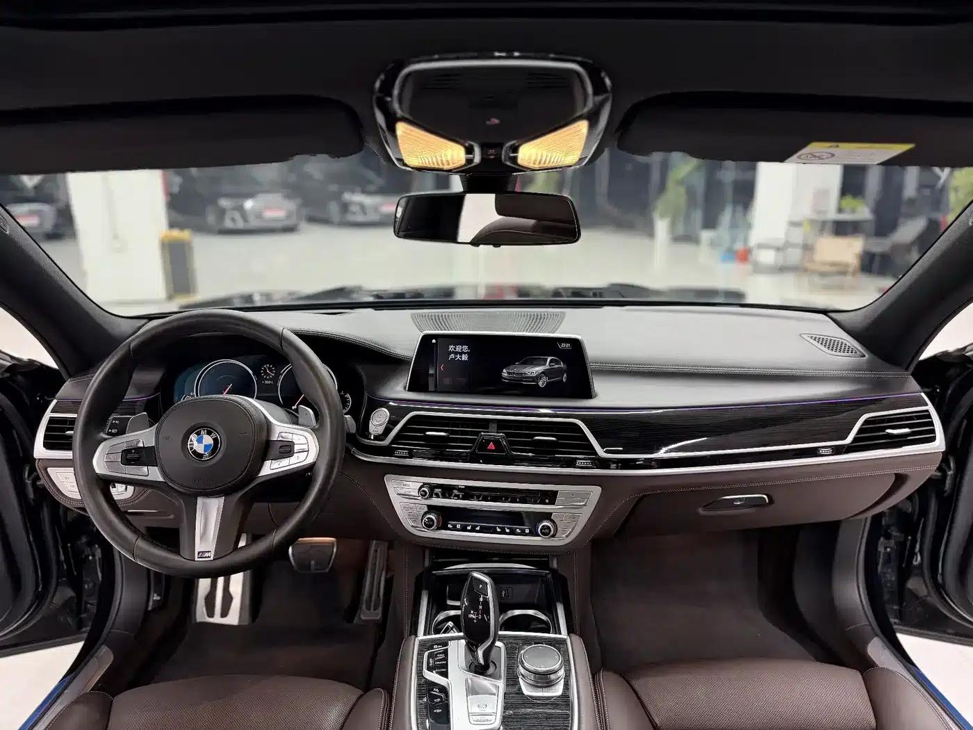 2018 BMW 7 Series 730Li Luxury M Sport Package — миниатюра 7