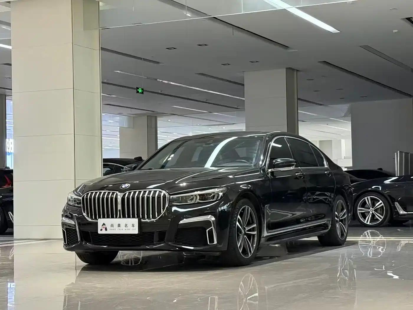 2019 BMW 7 Series 730Li M Sport Package — миниатюра 1