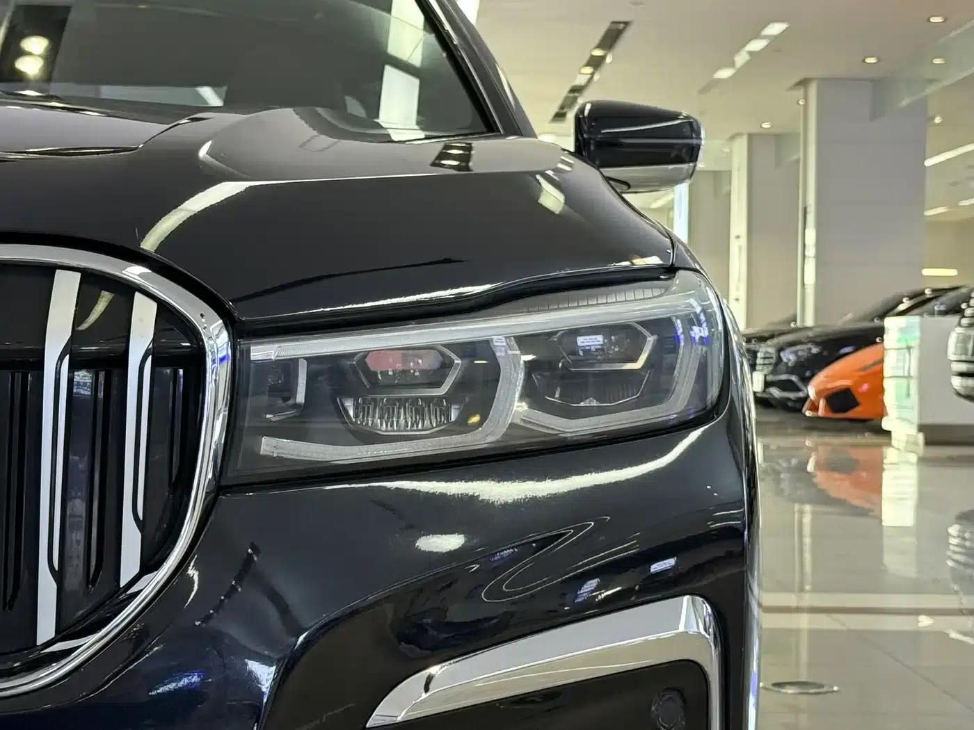 2021 BMW 7 Series 730Li M Sport Package — миниатюра 4