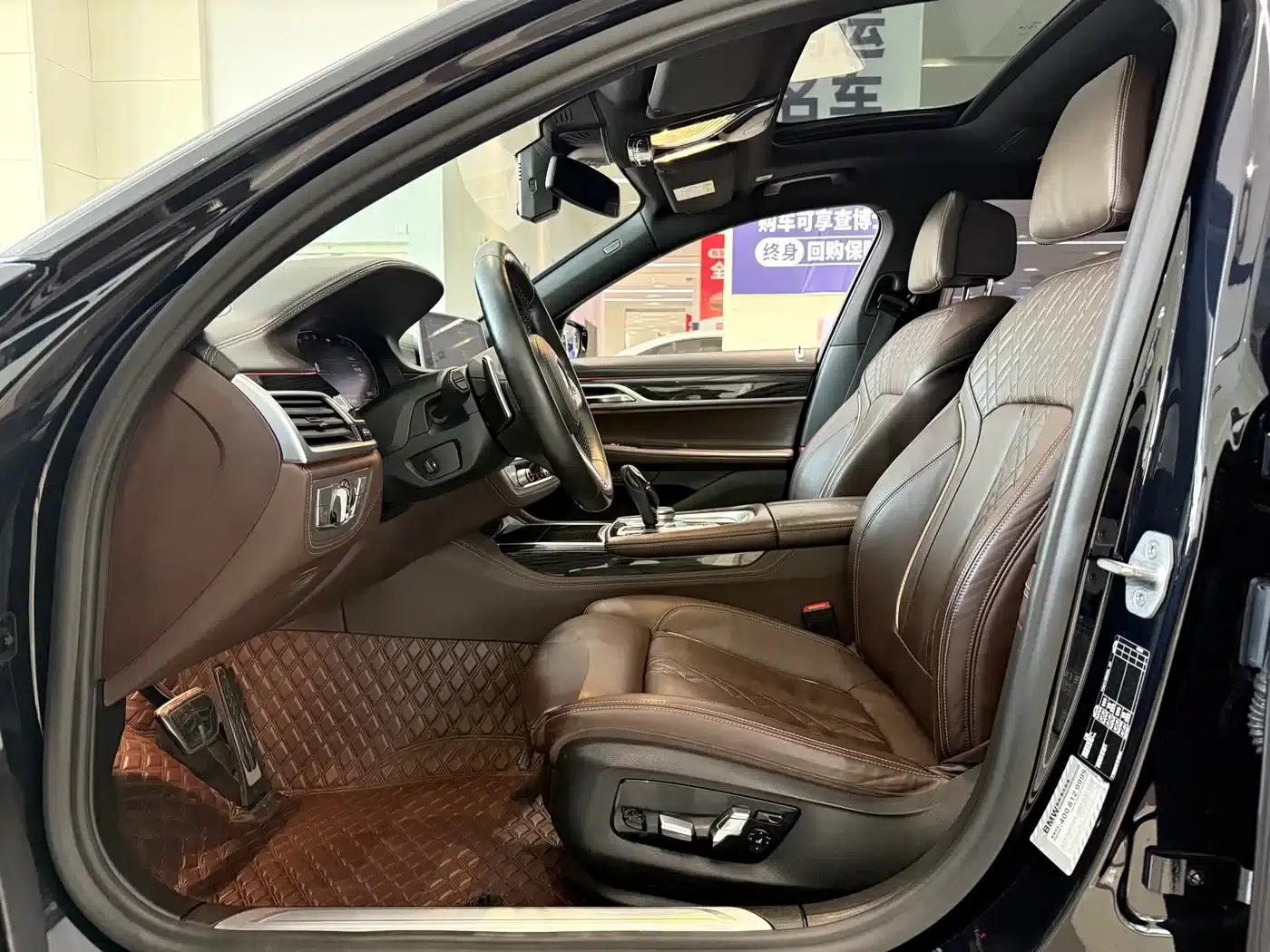 2021 BMW 7 Series 730Li M Sport Package — миниатюра 6