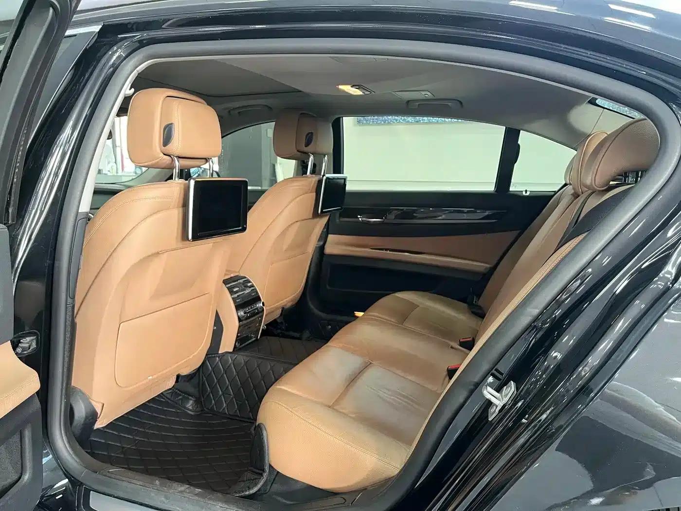 BMW 7 Series 2014 730Li Luxury Edition — миниатюра 11