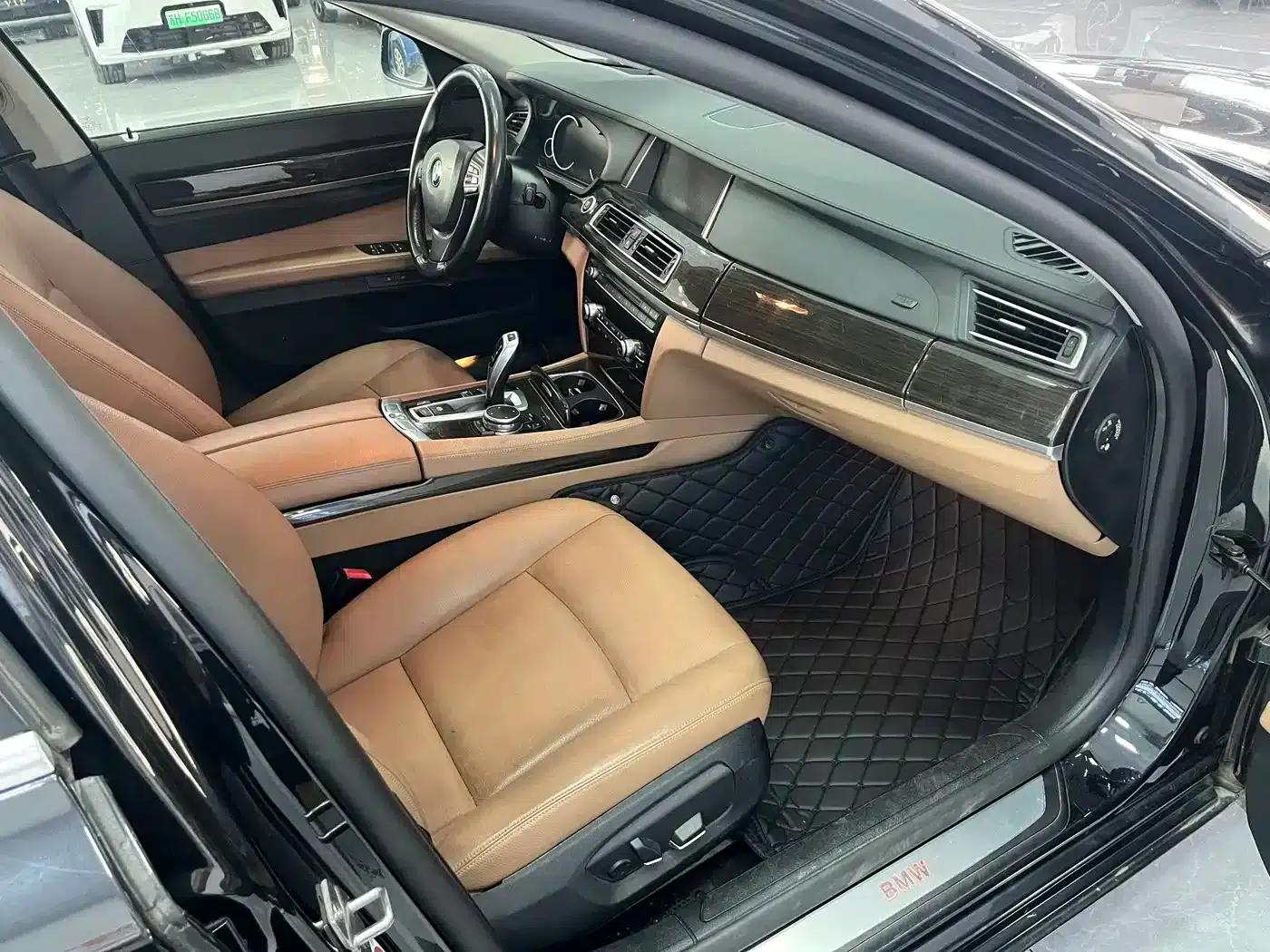 BMW 7 Series 2014 730Li Luxury Edition — миниатюра 4