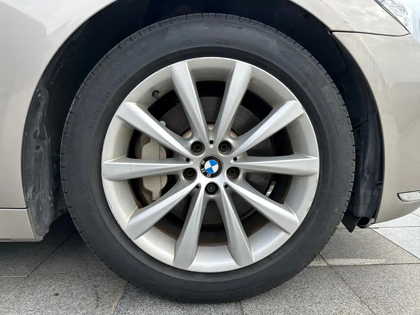 2017 BMW 7 Series 730Li Leading Edition — миниатюра 30