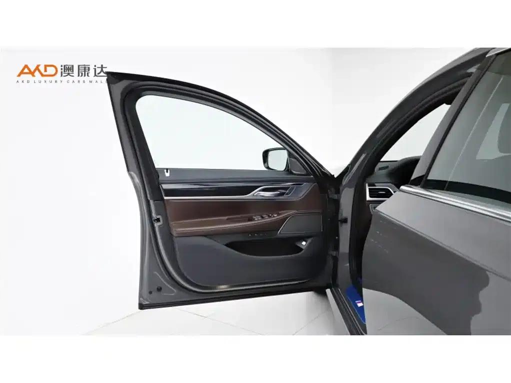 BMW 730Li/2.0T/2021/M Sport Package — миниатюра 10