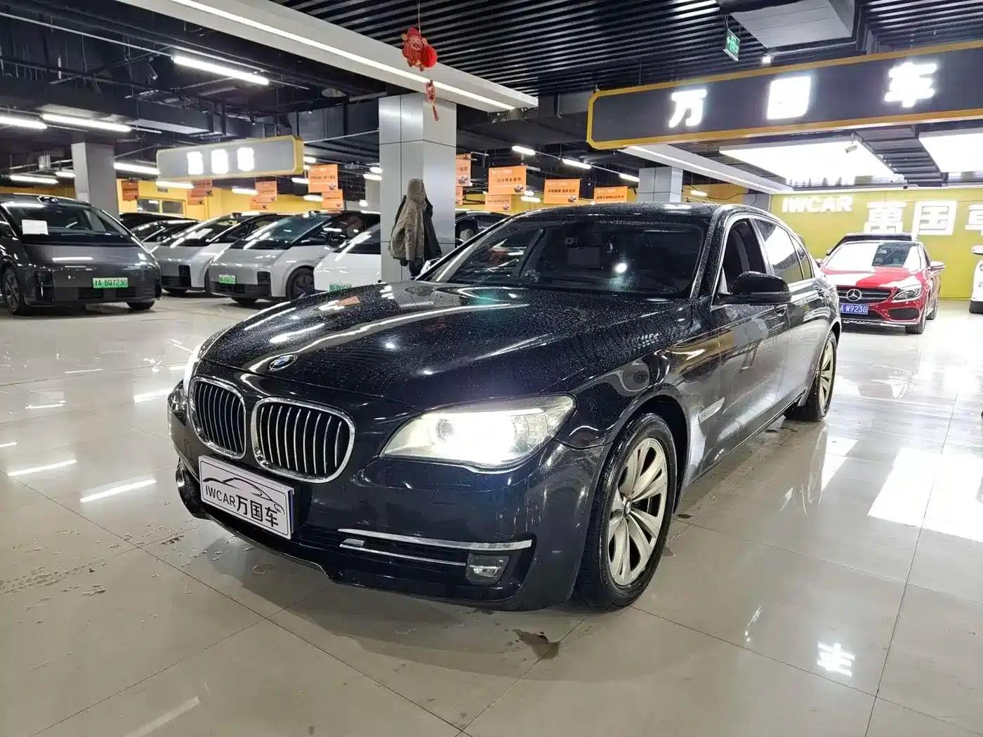 BMW 7 Series 2013 730Li Leading Edition — миниатюра 2