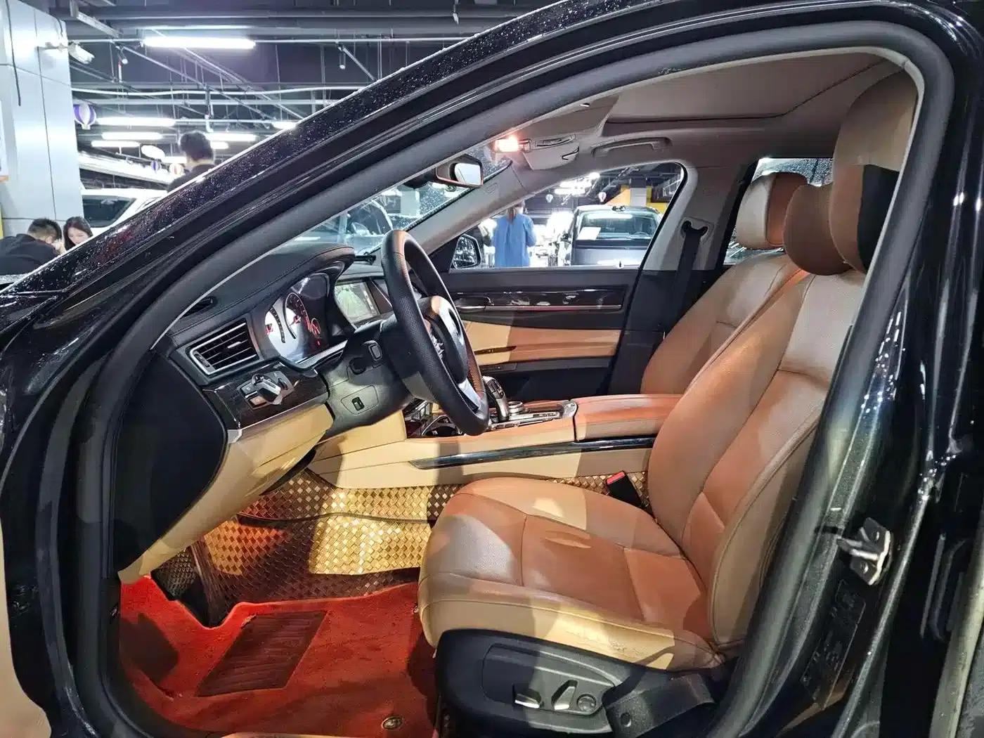 BMW 7 Series 2013 730Li Leading Edition — миниатюра 5