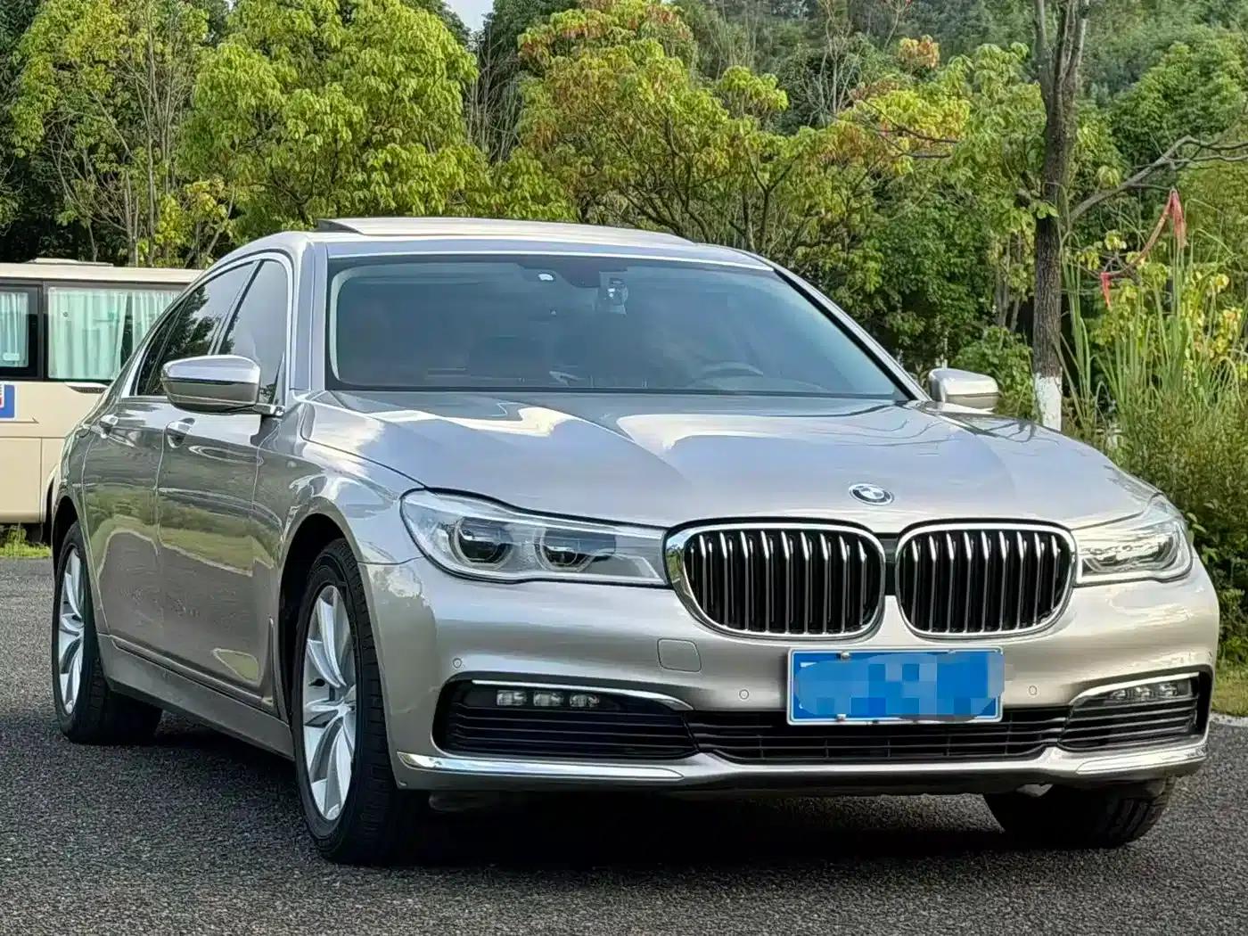 2016 BMW 7 Series 730Li Luxury — миниатюра 3