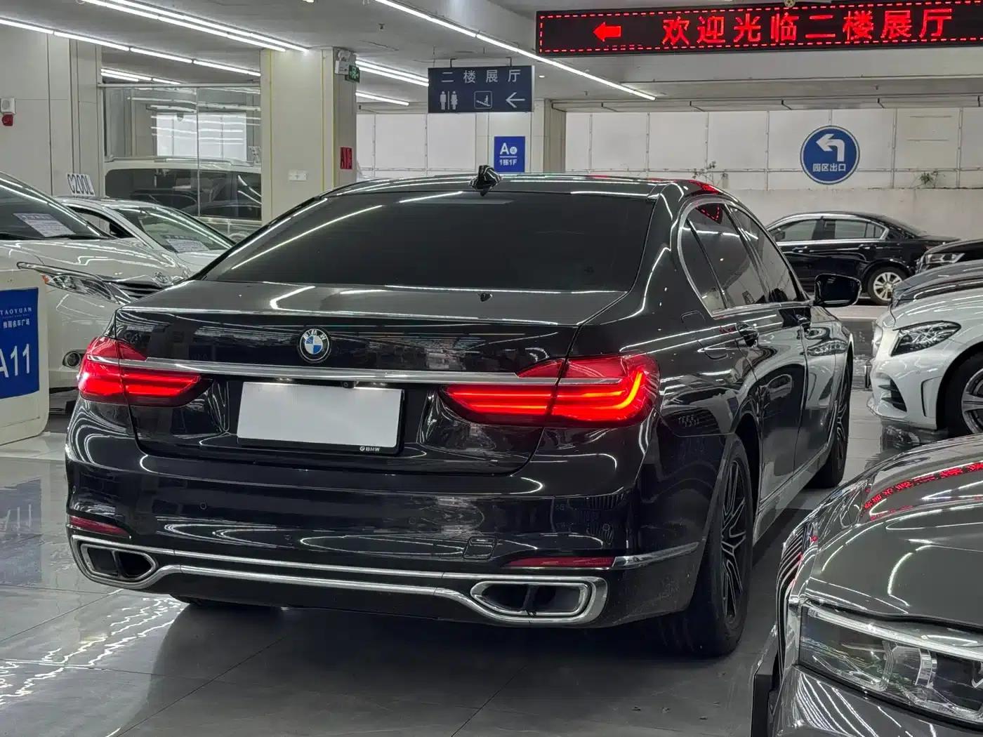2016 BMW 7 Series 730Li Luxury — миниатюра 11