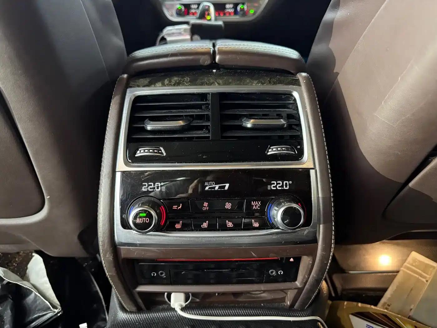 2016 BMW 7 Series 730Li Luxury — миниатюра 7