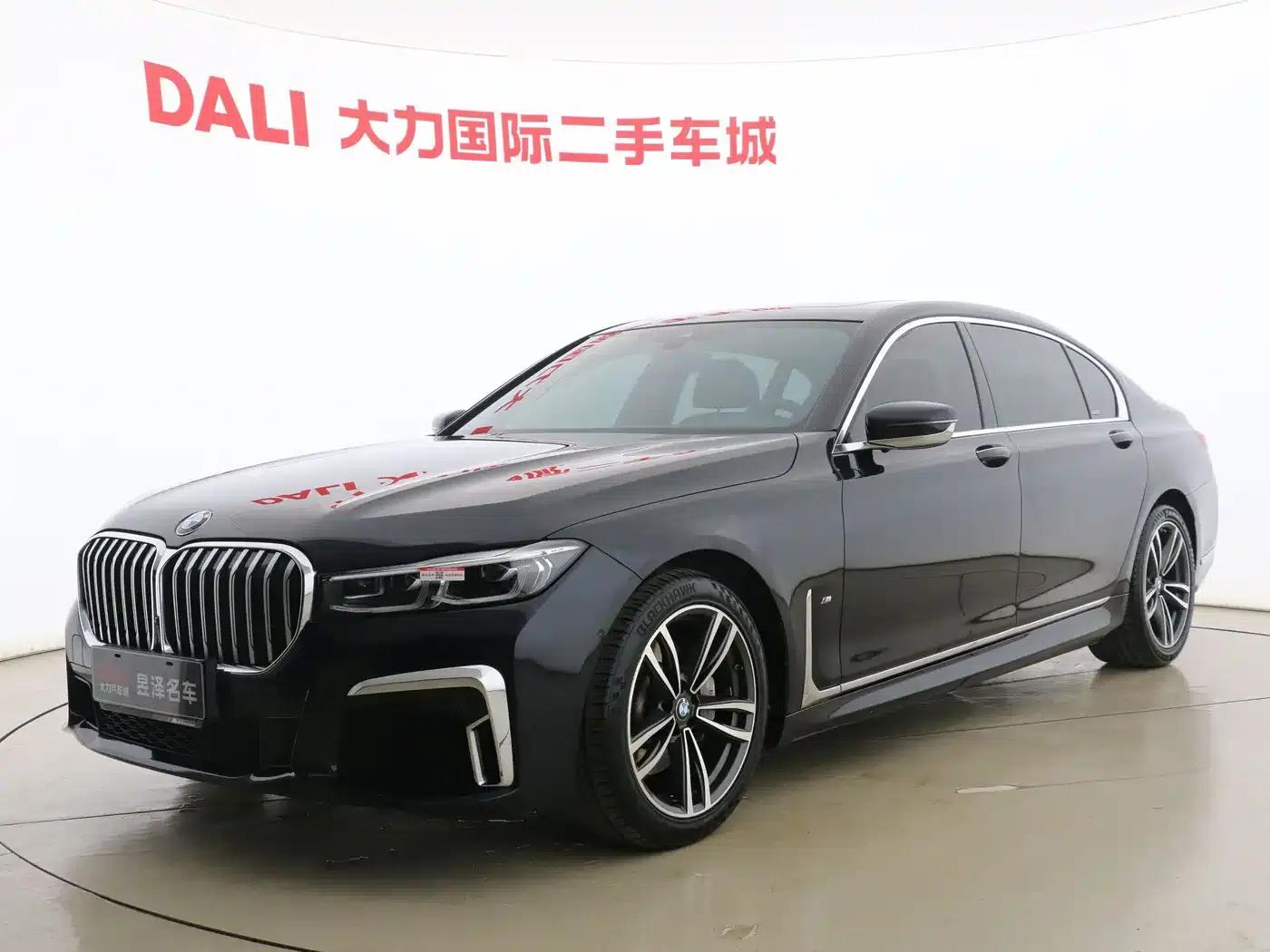 2019 BMW 7 Series 730Li M Sport Package — миниатюра 1
