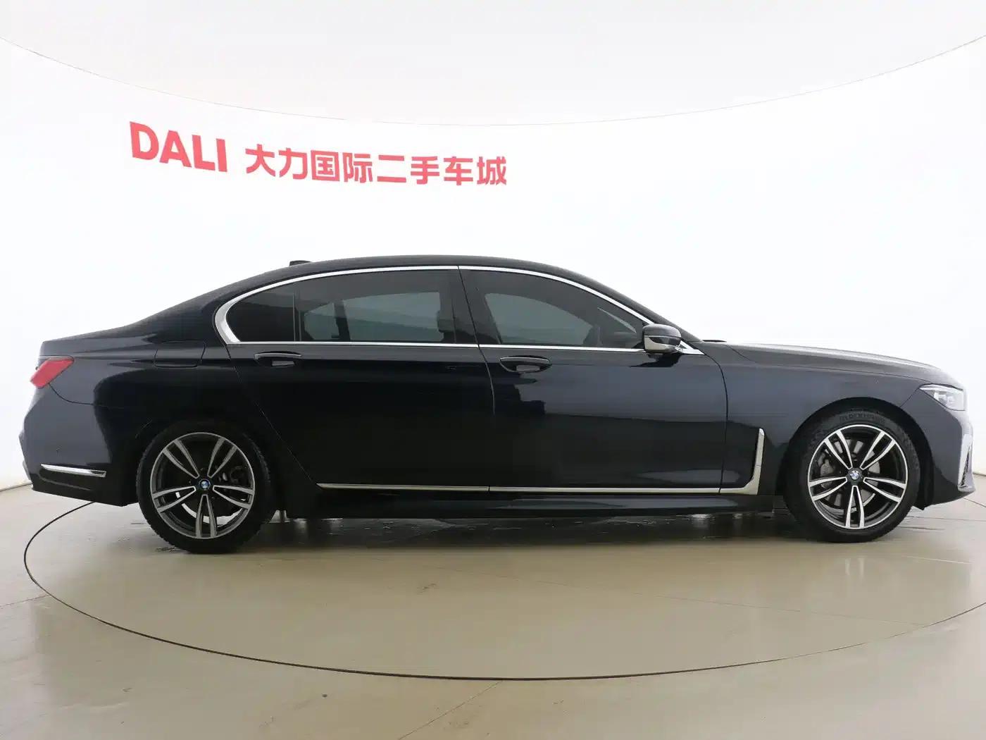 2019 BMW 7 Series 730Li M Sport Package — миниатюра 7