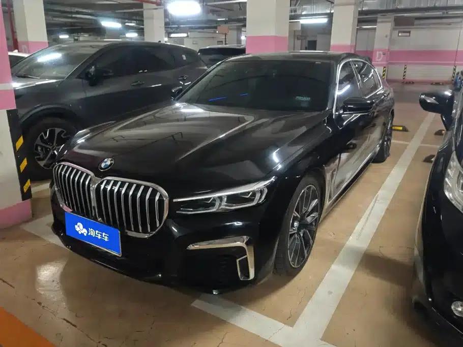 2021 BMW 7 Series 740Li Leading Edition M Sport Package — миниатюра 1