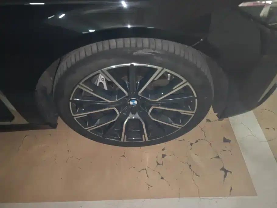 2021 BMW 7 Series 740Li Leading Edition M Sport Package — миниатюра 6