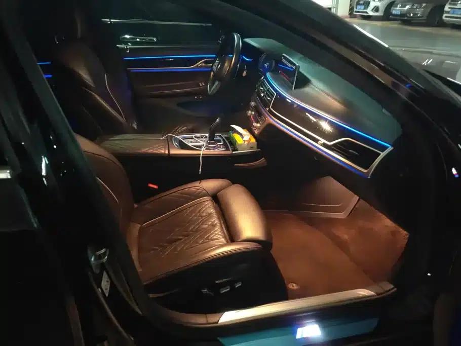 2021 BMW 7 Series 740Li Leading Edition M Sport Package — миниатюра 8