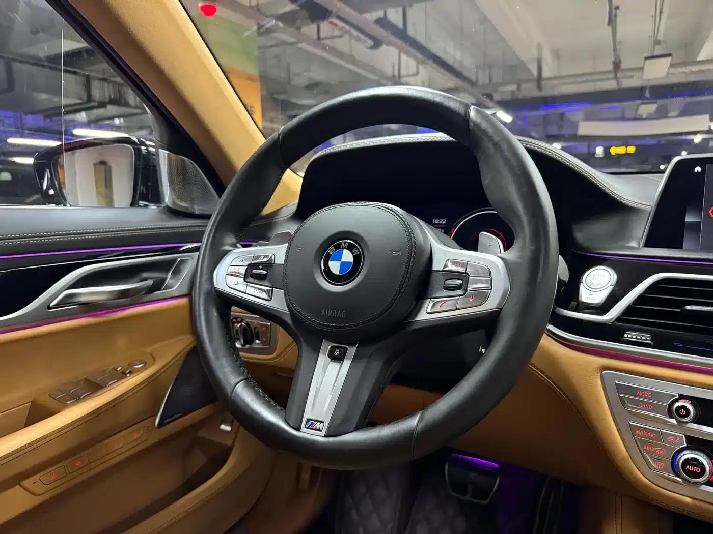 2018 BMW 7 Series 740Li xDrive Luxury M Sport Package — миниатюра 29