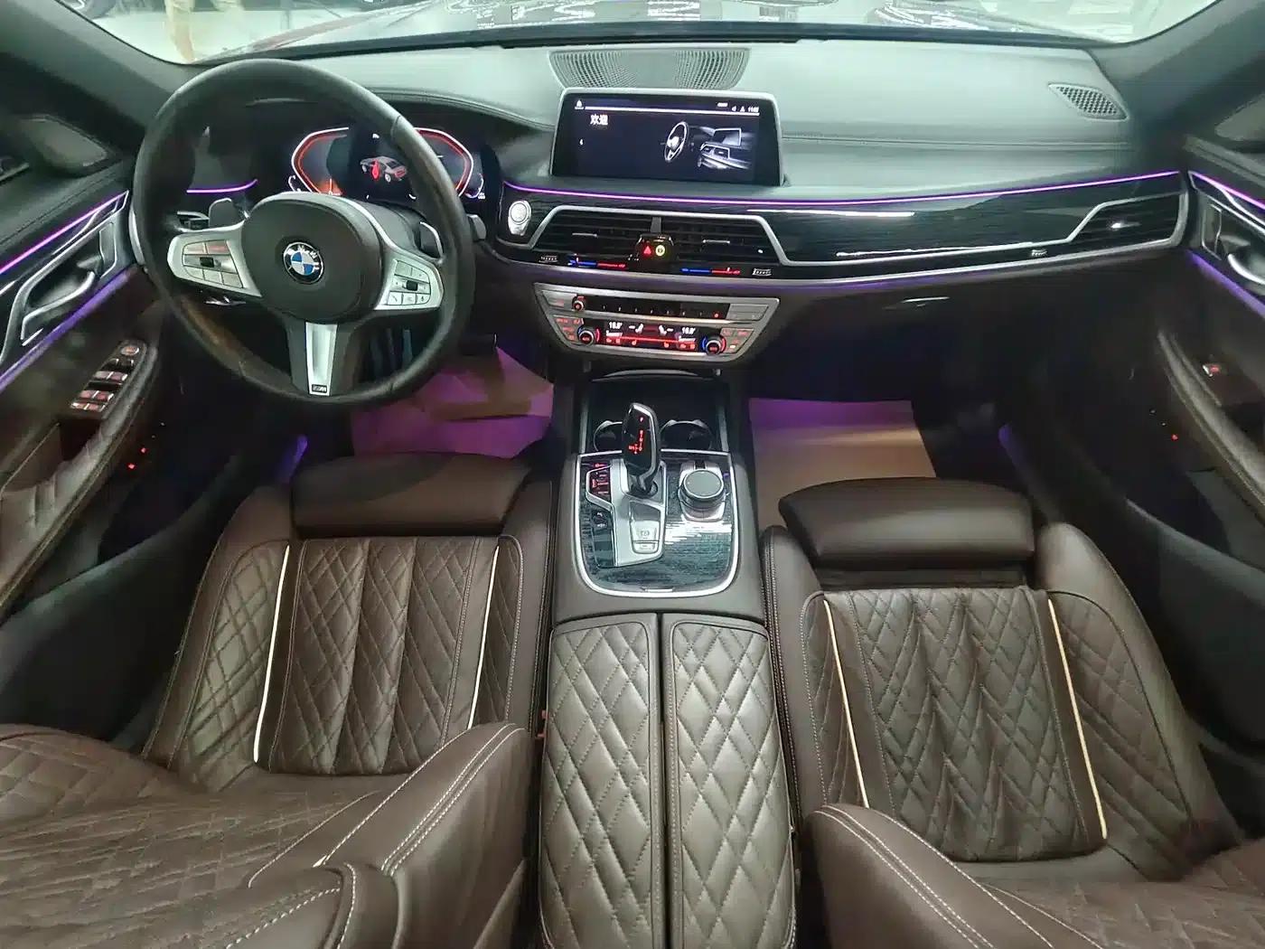 2022 BMW 7 Series 740Li Luxury M Sport Package — миниатюра 12