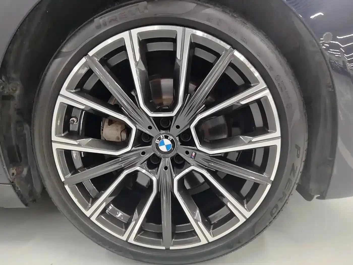 2022 BMW 7 Series 740Li Luxury M Sport Package — миниатюра 7