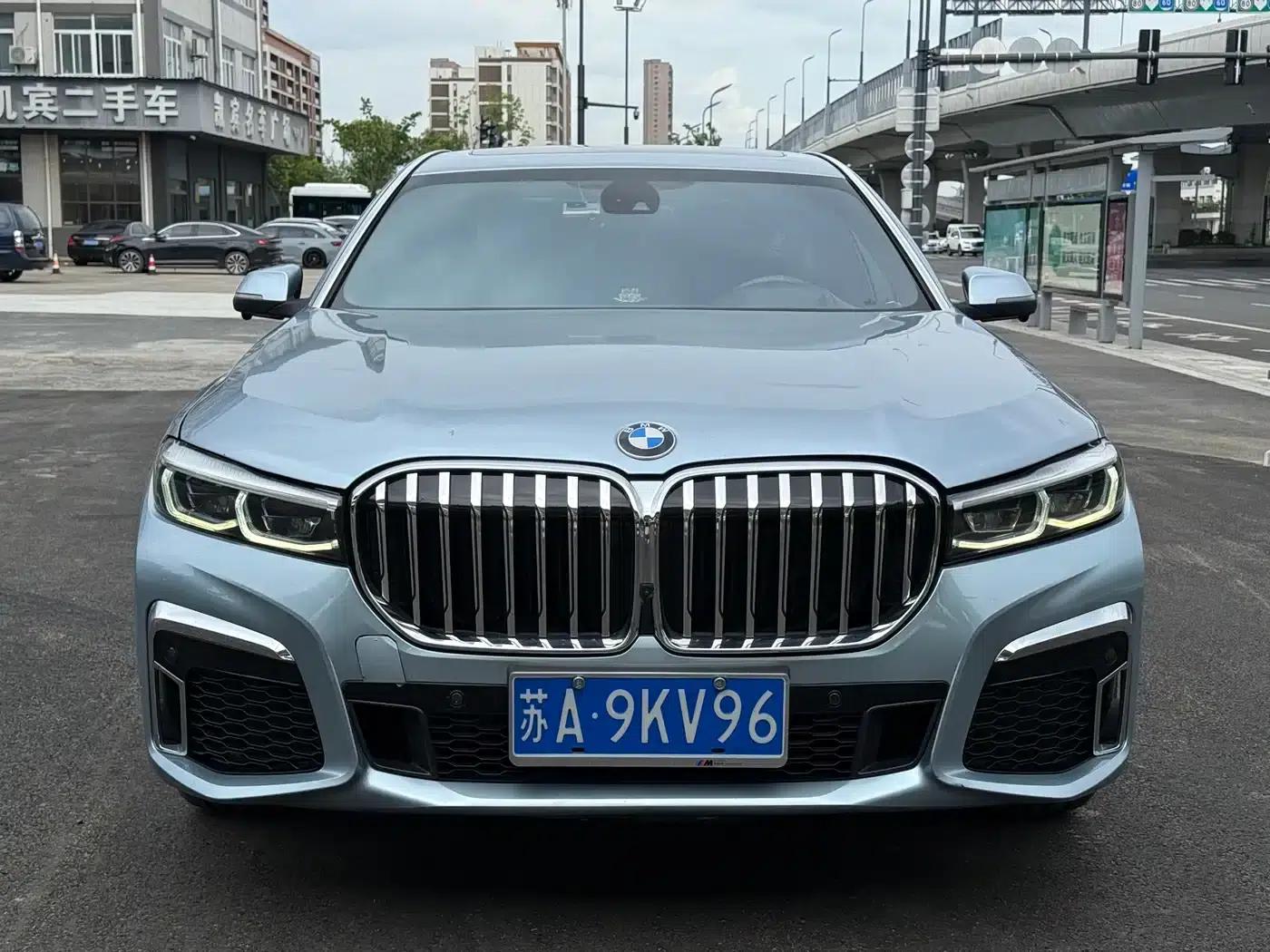 2010 BMW 7 Series 4.4T Hybrid — миниатюра 1