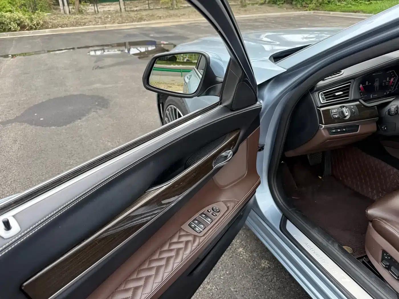 2010 BMW 7 Series 4.4T Hybrid — миниатюра 14