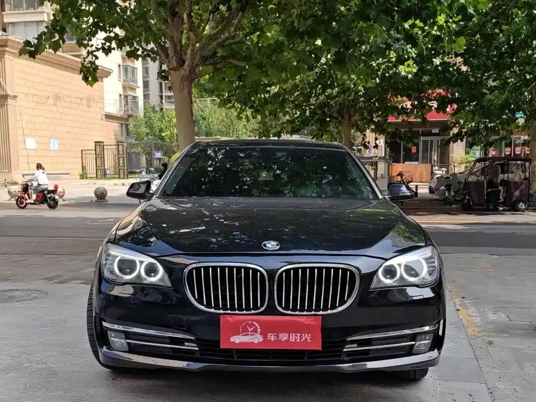 BMW 7 Series 2013 730Li Leading Edition — миниатюра 2