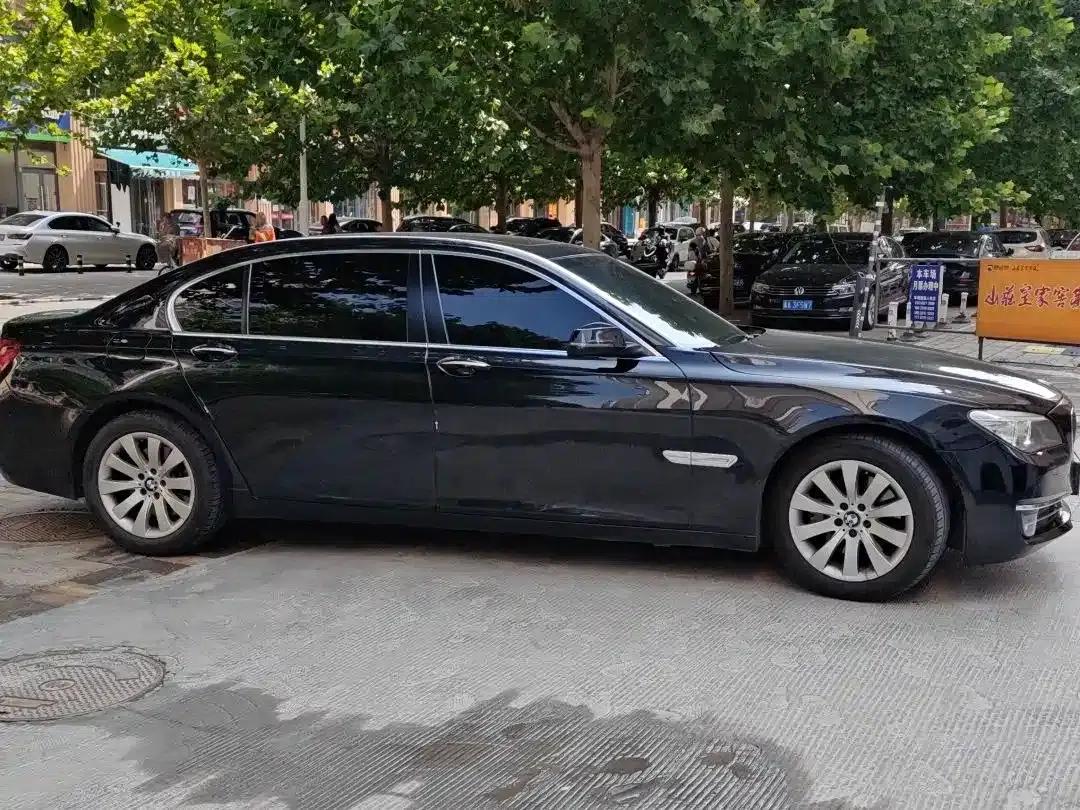 BMW 7 Series 2013 730Li Leading Edition — миниатюра 3