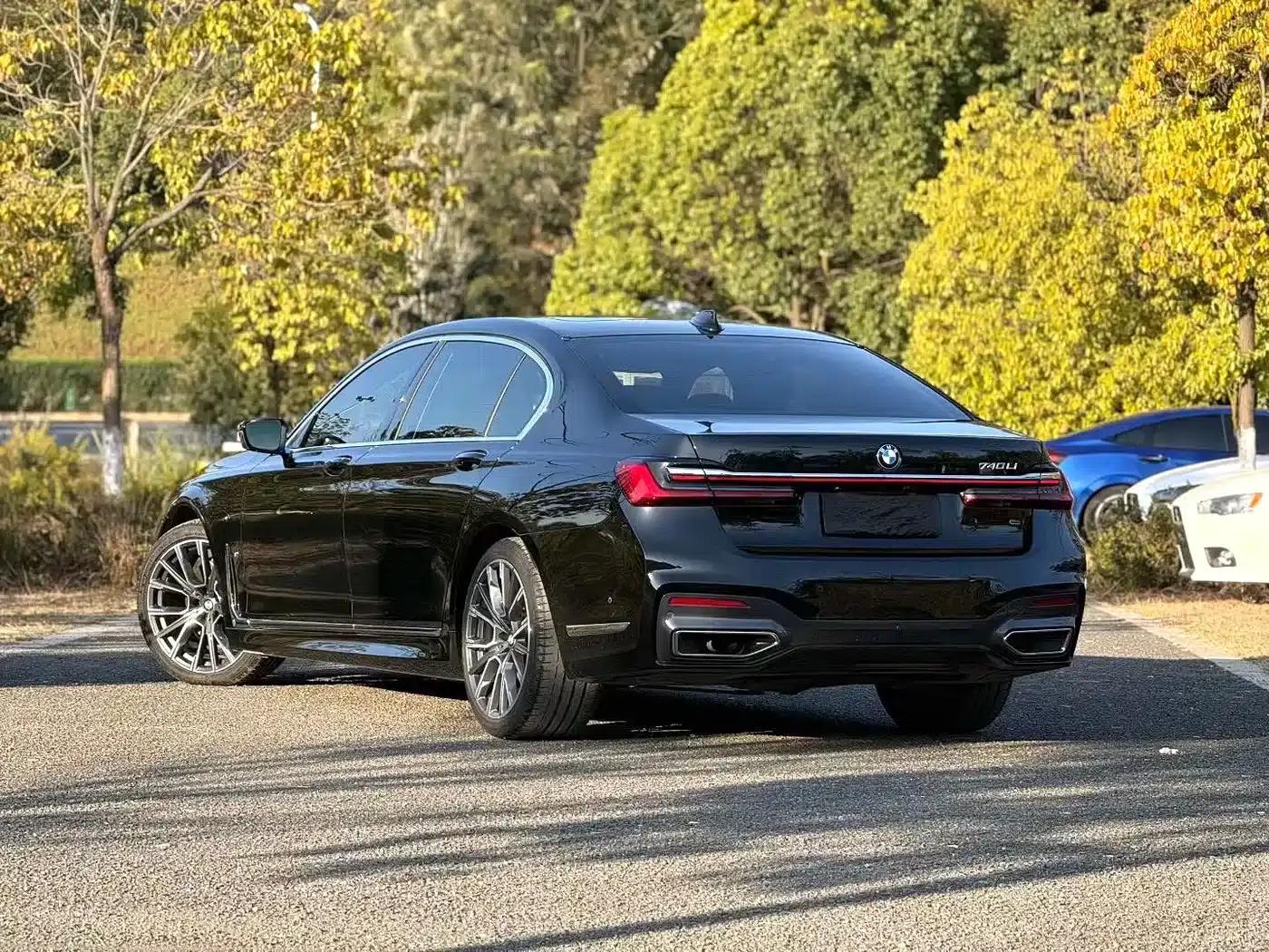 2019 BMW 7 Series 740Li Leading Edition M Sport Package — миниатюра 7