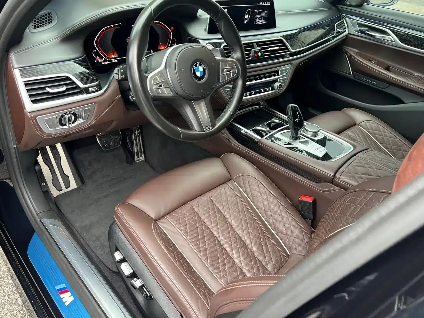 2019 BMW 7 Series 740Li Leading Edition M Sport Package — миниатюра 9
