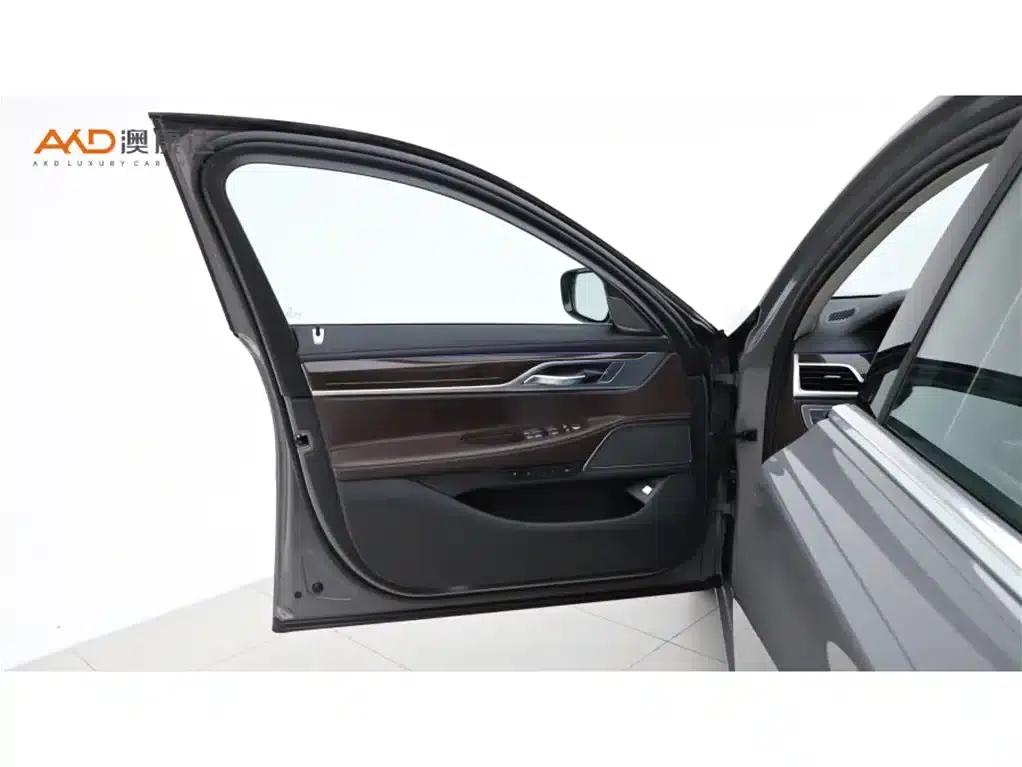 BMW 740Li/3.0T/2021/Luxury Package — миниатюра 10