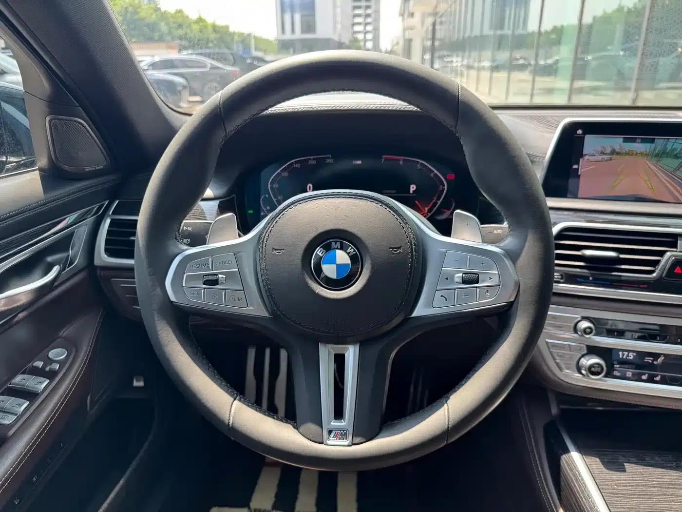 2019 BMW 7 Series 730Li M Sport Package — миниатюра 20