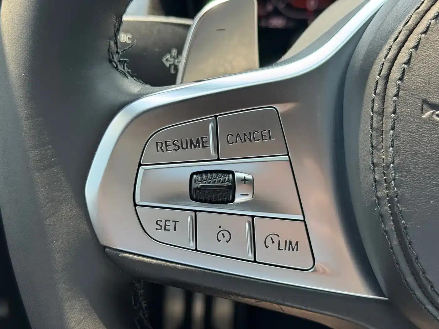 2019 BMW 7 Series 730Li M Sport Package — миниатюра 9