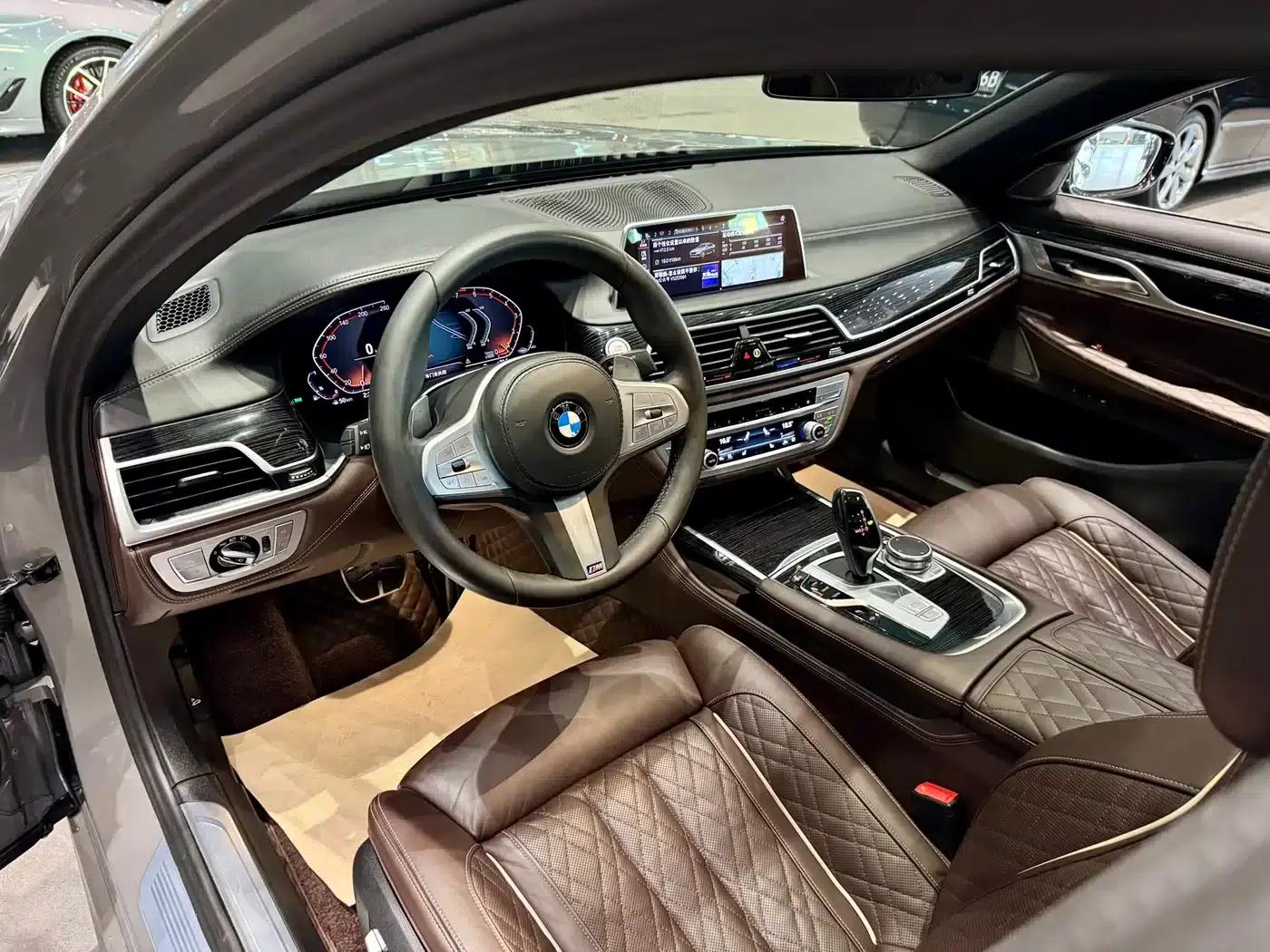2019 BMW 7 Series Facelift 740Li Leading Edition M Sport Package — миниатюра 6