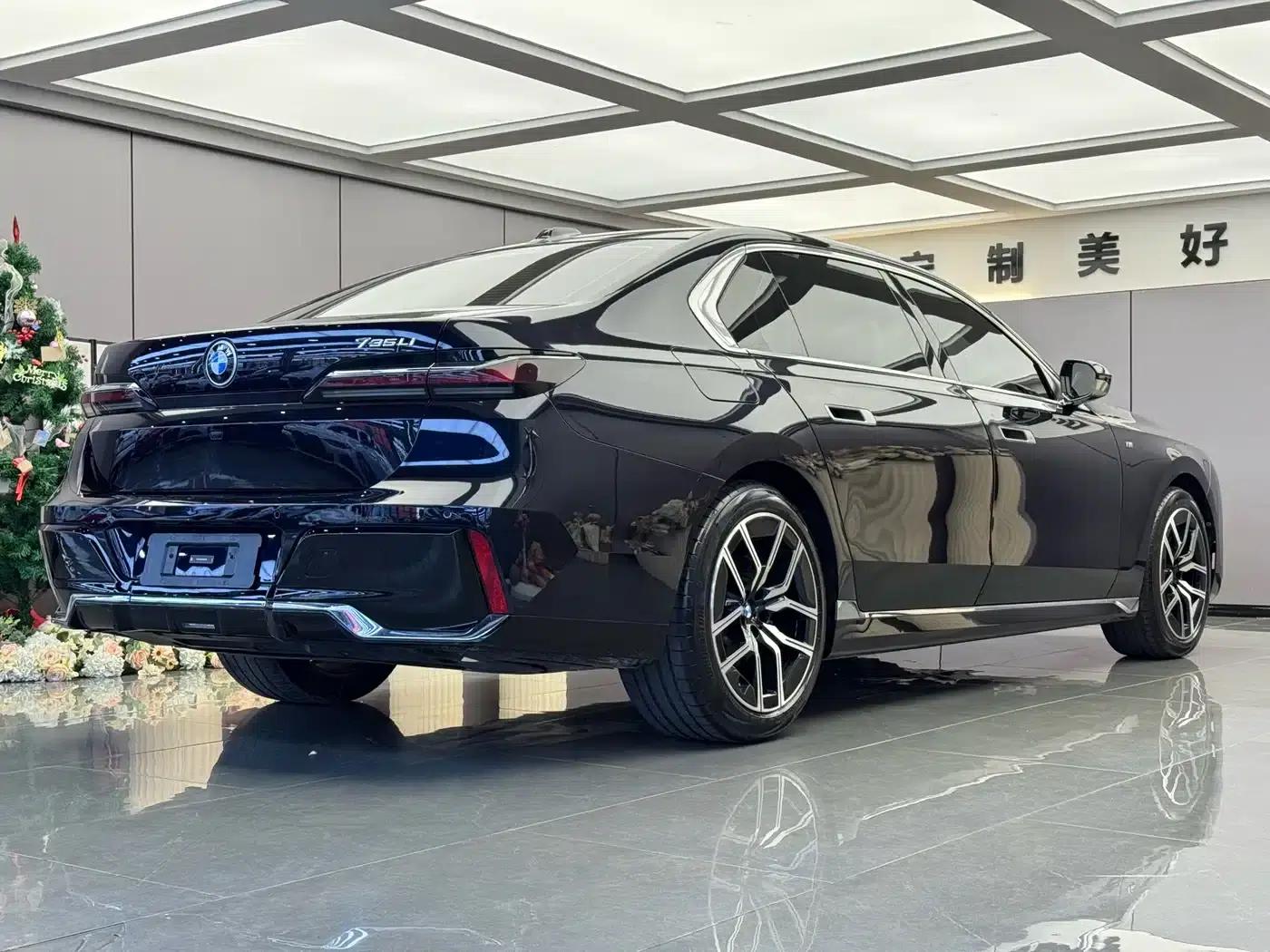 2023 BMW 7 Series 735Li Luxury Package — миниатюра 13