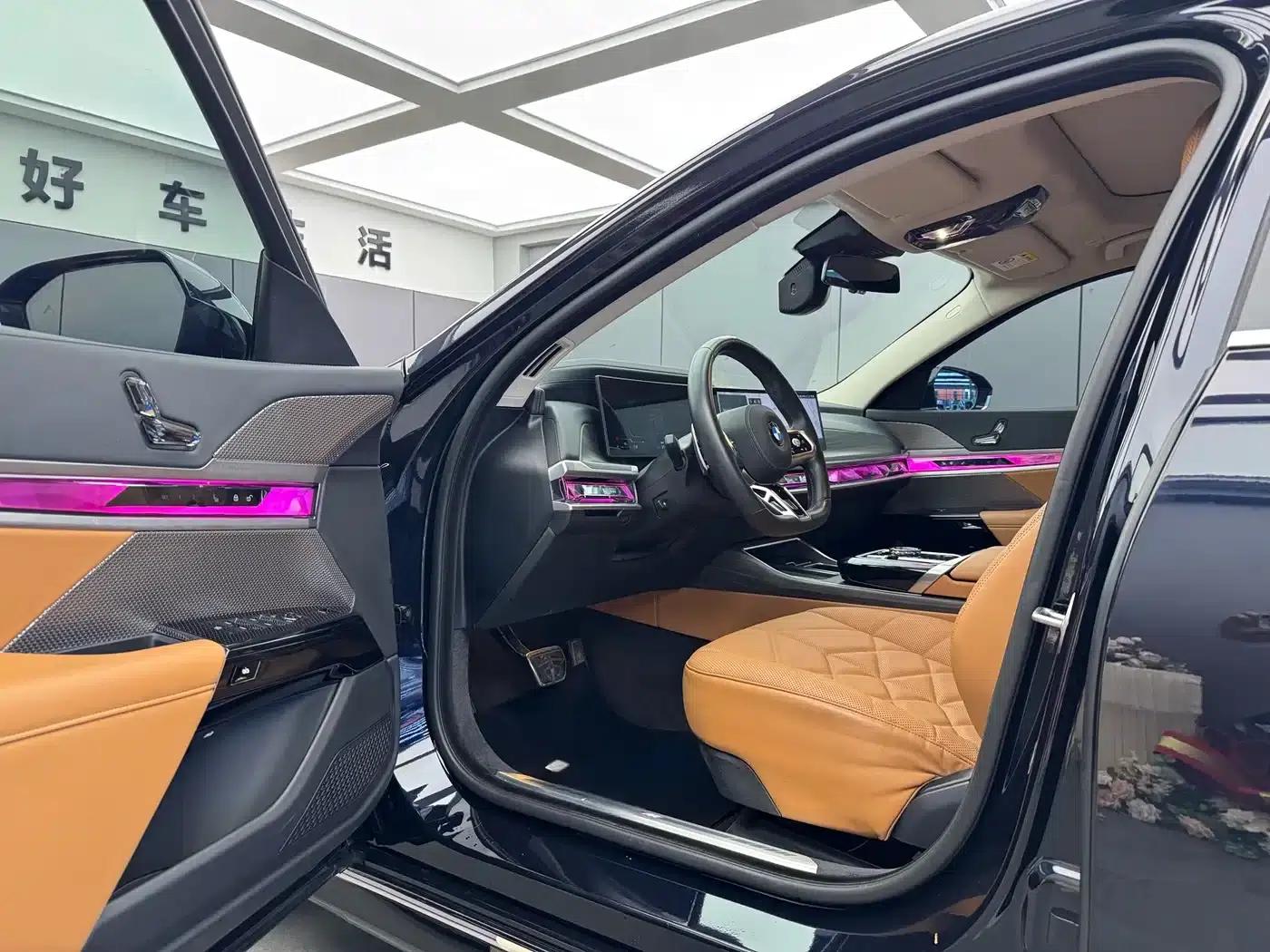 2023 BMW 7 Series 735Li Luxury Package — миниатюра 6