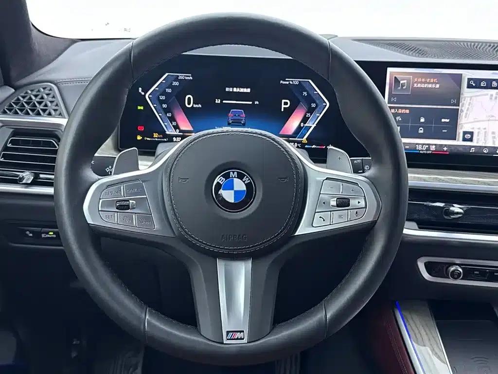 BMW X5 2025 xDrive 40Li M Sport Shadow Edition — миниатюра 14