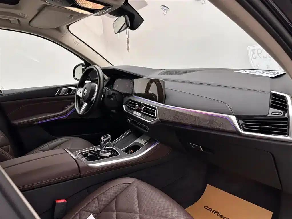 BMW X5 2022 xDrive 30Li Luxury M Sport Package — миниатюра 11
