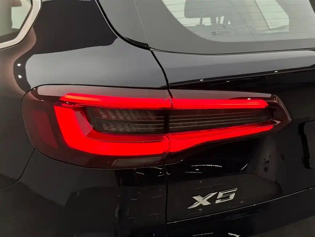 BMW X5 2022 xDrive 30Li Luxury M Sport Package — миниатюра 20