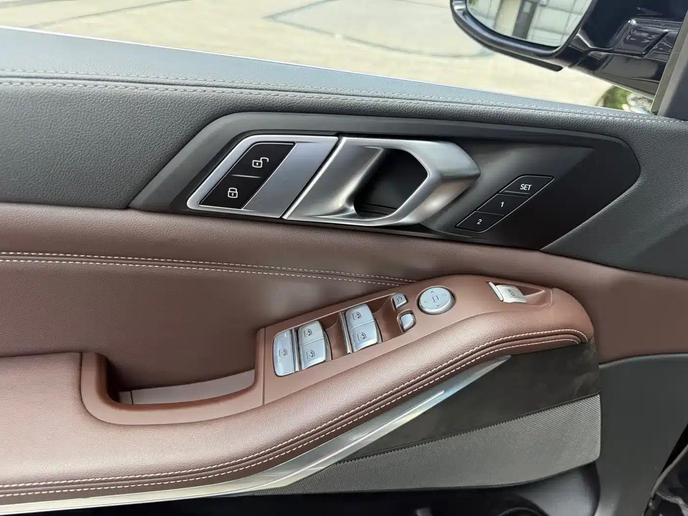 BMW X5 2022 xDrive 30Li M Sport Package — миниатюра 18