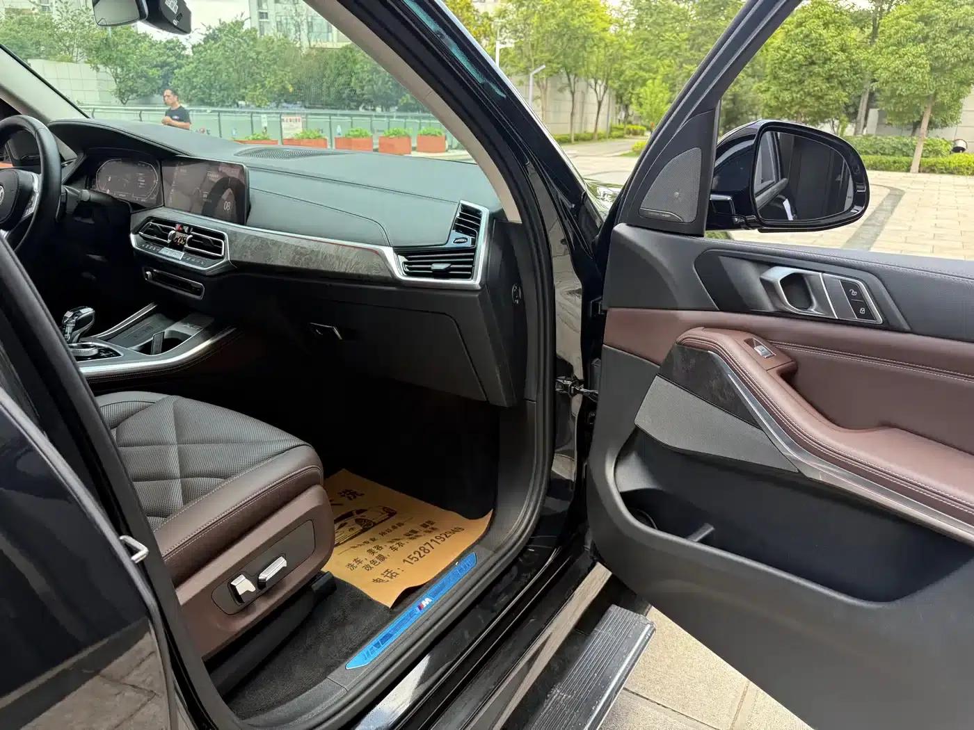 BMW X5 2022 xDrive 30Li M Sport Package — миниатюра 47