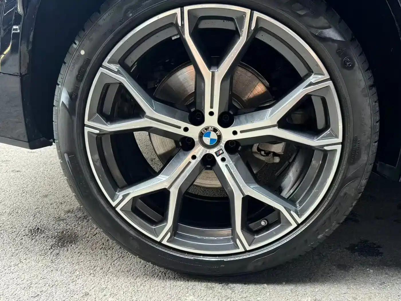 BMW X5 2023 xDrive 30Li Luxury M Sport Package — миниатюра 10